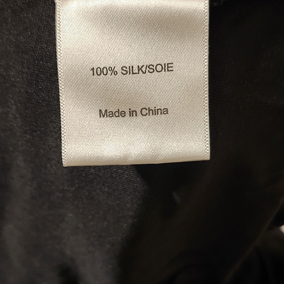 Tory Burch 100% Silk Black Button Down Blouse Long Sleeve | Gold Logo Buttons - Picture 5 of 6